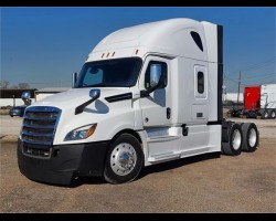 2020 Freightliner Cascadia 126